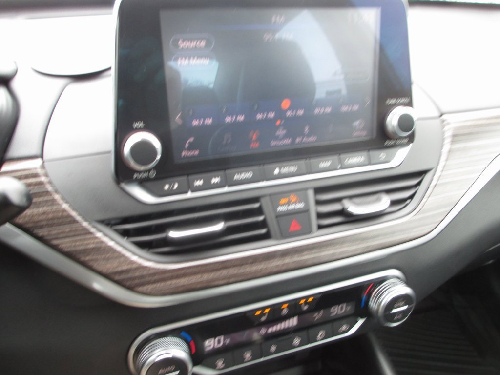 Used 2020 Nissan Altima 2.5 Platinum image 22