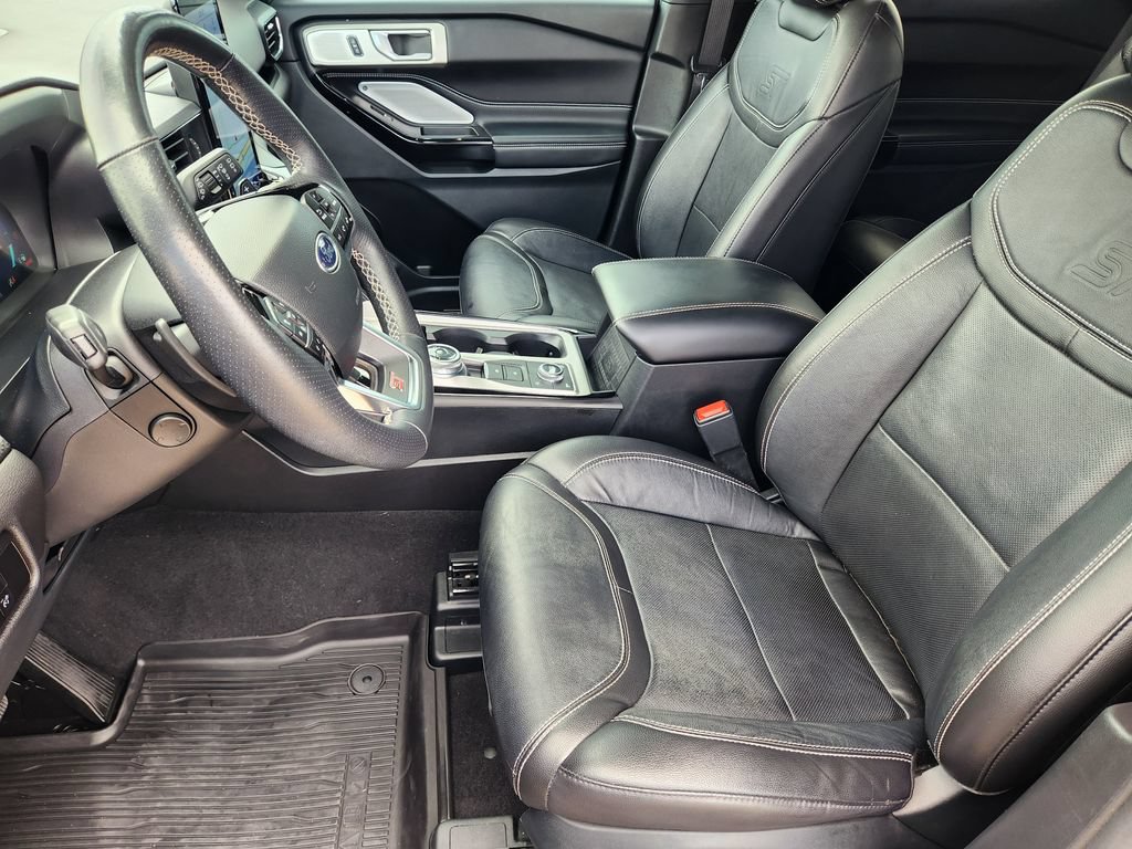 Used 2023 Ford Explorer ST w/ Equipment Group 401A AWD/4WD image 13