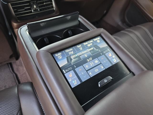 Used 2019 Lexus LS 500 w/ Luxury Package image 11