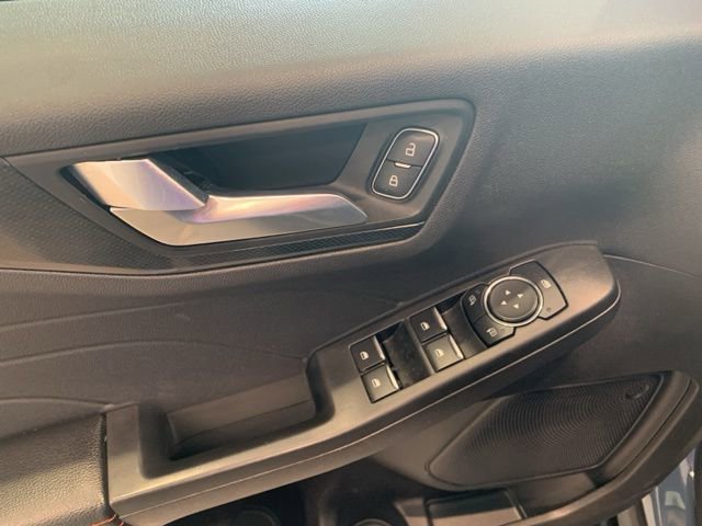 Used 2023 Ford Escape ST-Line FWD image 14