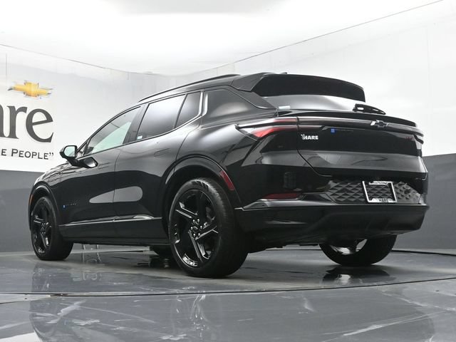 Used 2024 Chevrolet Equinox EV RS FWD image 5