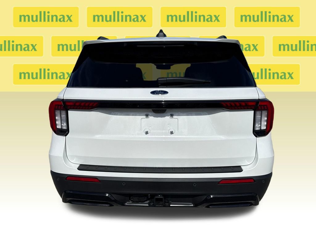 New 2026 Ford Explorer ST-Line image 14