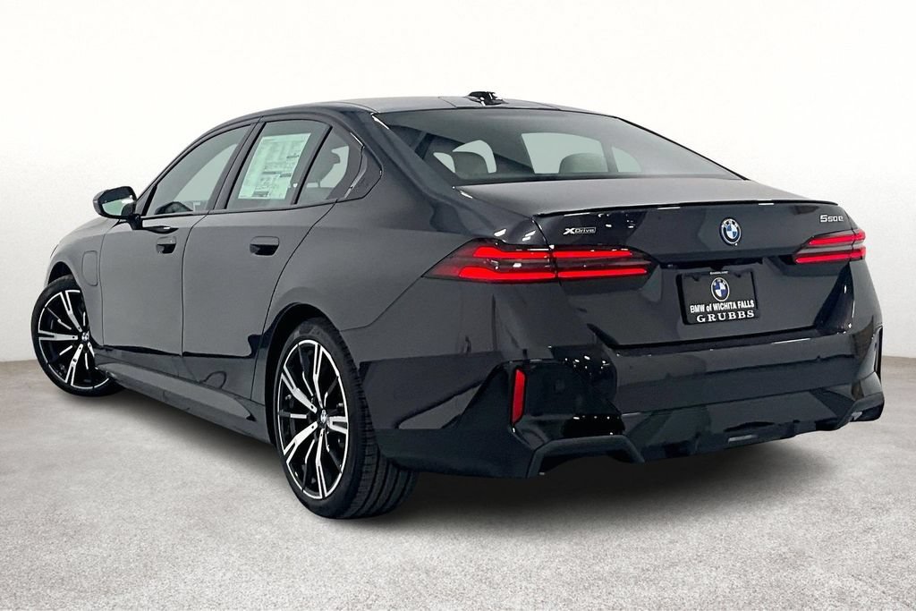 New 2026 BMW 550e xDrive AWD/4WD image 4
