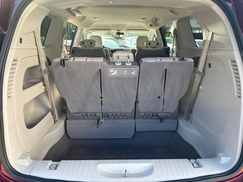Used 2017 Chrysler Pacifica Touring-L Plus w/ Advanced Safetytec Group FWD image 14