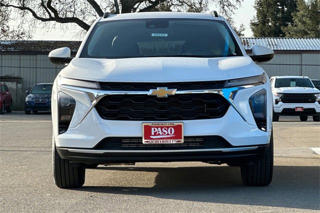 New 2026 Chevrolet Trax LT w/ Driver Confidence Package image 12