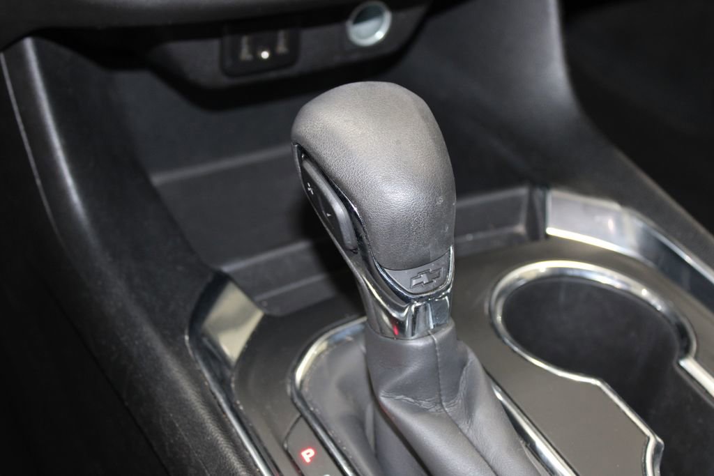 Used 2021 Chevrolet Traverse LT w/ LPO, Cargo Package image 40