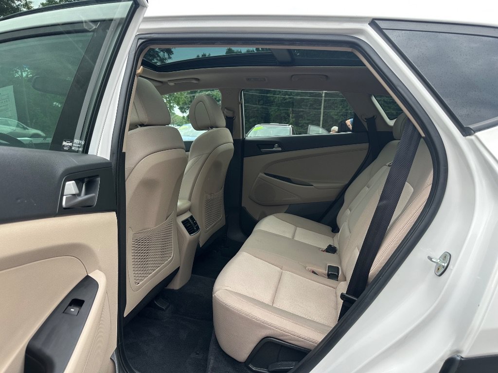 Used 2017 Hyundai Tucson Value AWD/4WD image 12