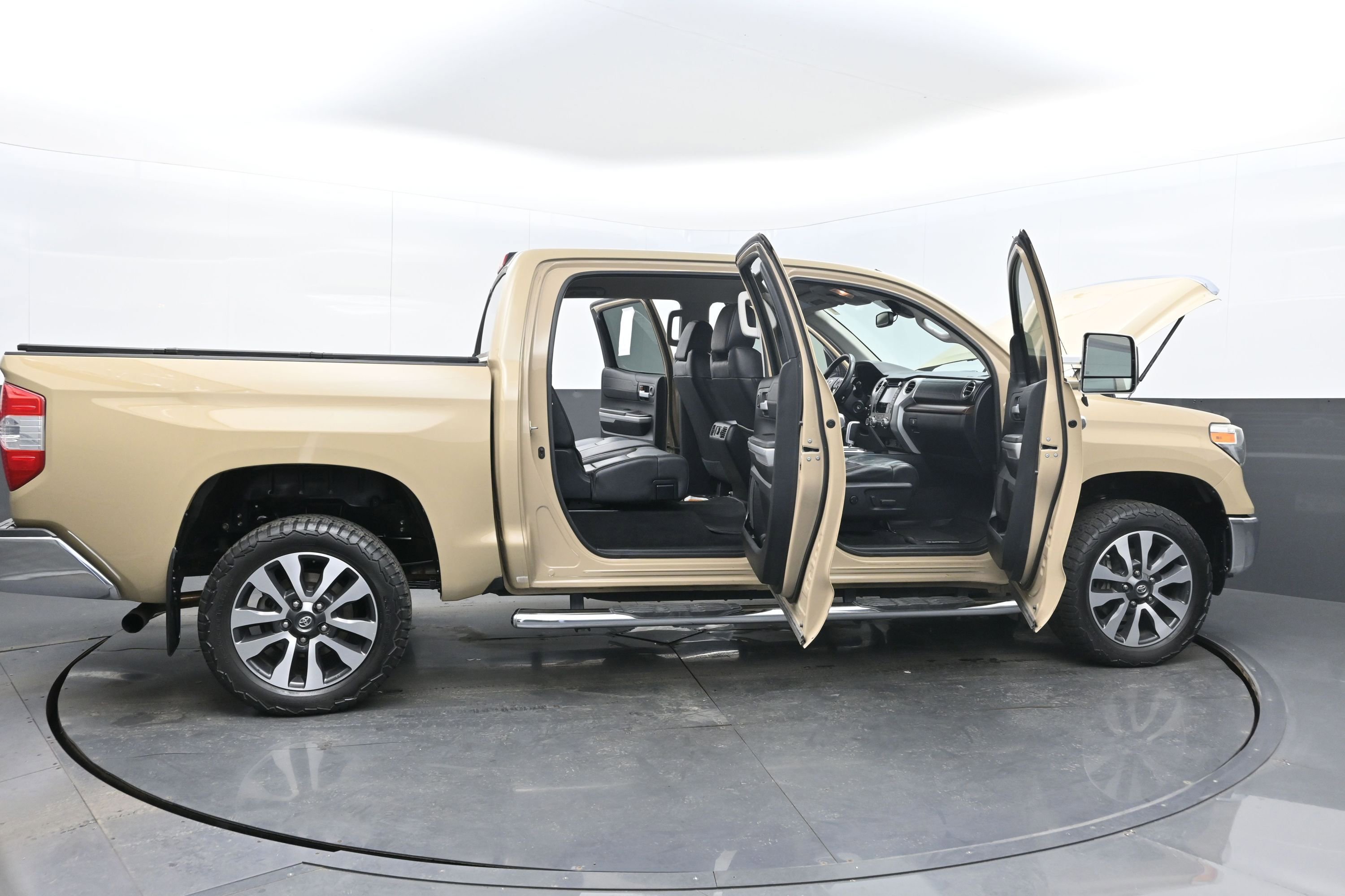 Used 2019 Toyota Tundra Limited image 40