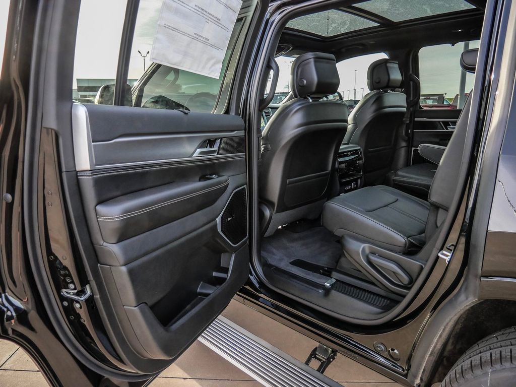New 2026 Jeep Grand Wagoneer Limited image 27