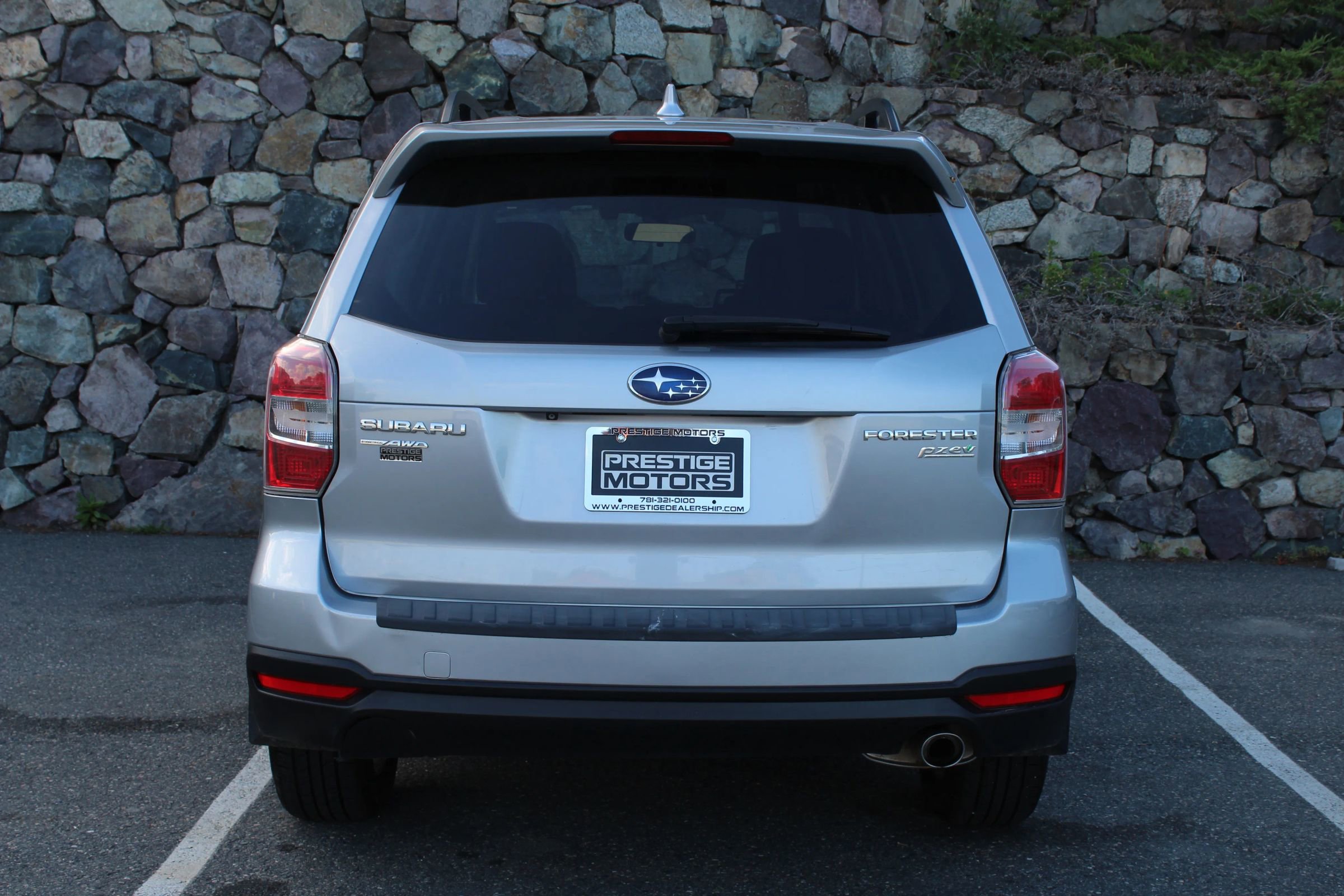 Used 2016 Subaru Forester 2.5i Limited image 8