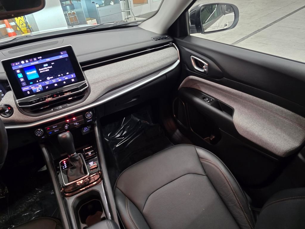 Certified 2022 Jeep Compass Latitude image 34