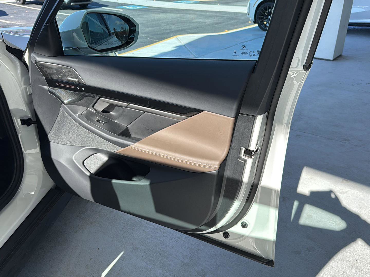 Certified 2025 BMW 530i w/ Premium Package image 12