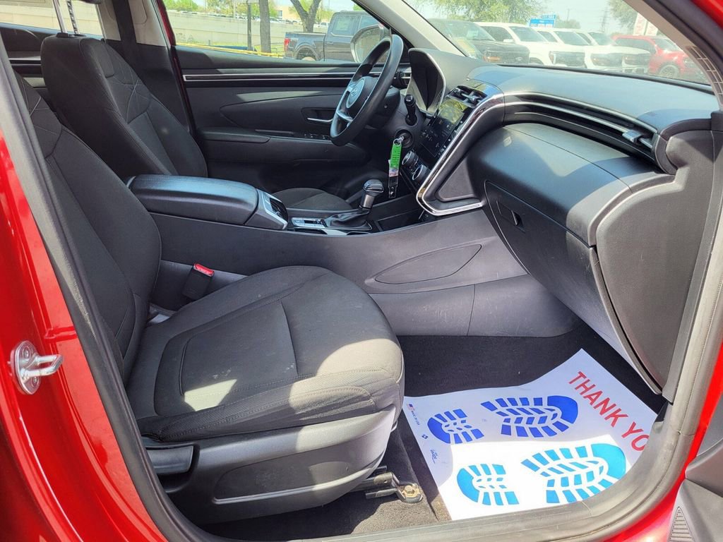 Used 2023 Hyundai Tucson SE FWD image 11