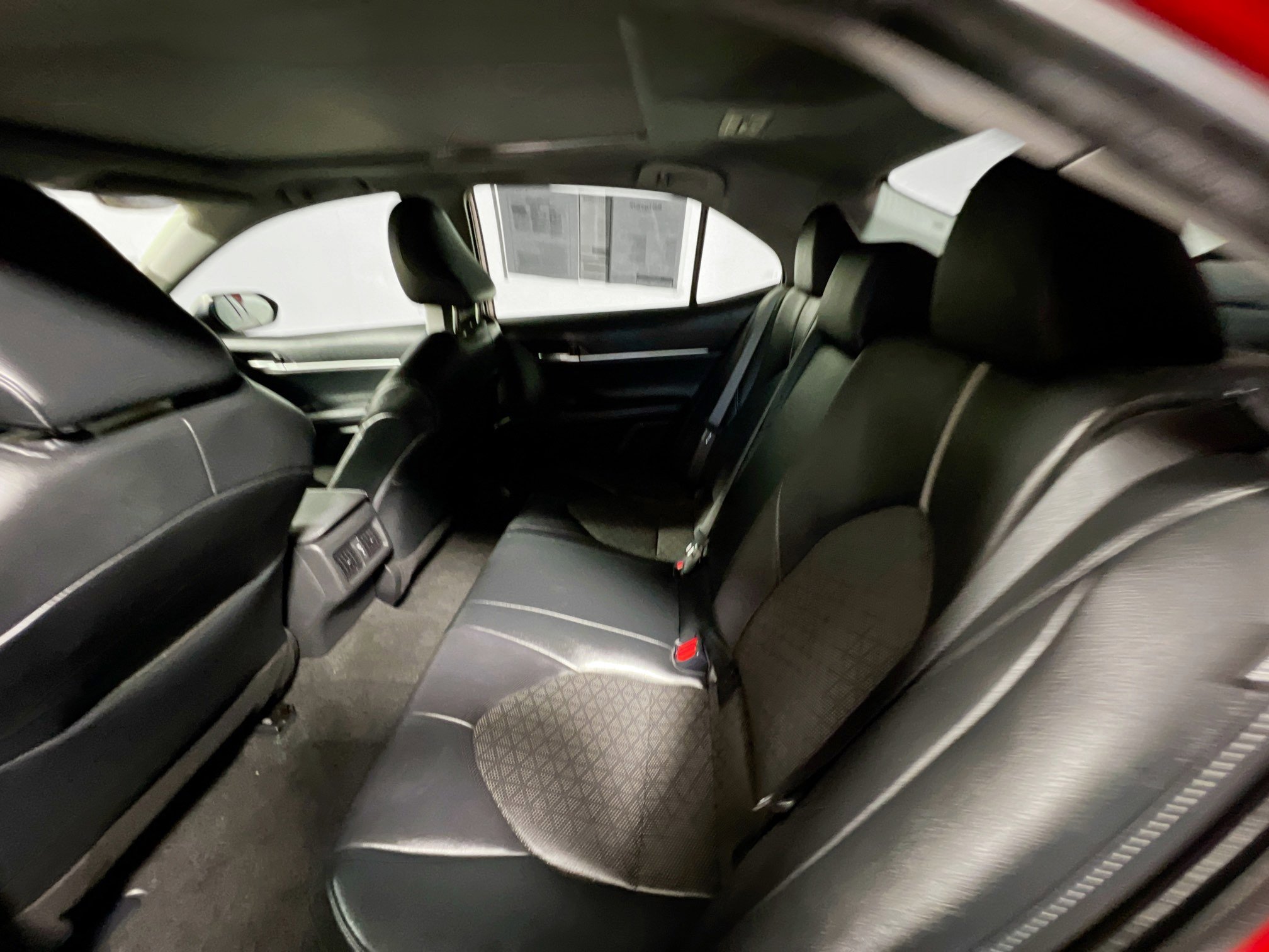 Used 2022 Toyota Camry XSE image 29