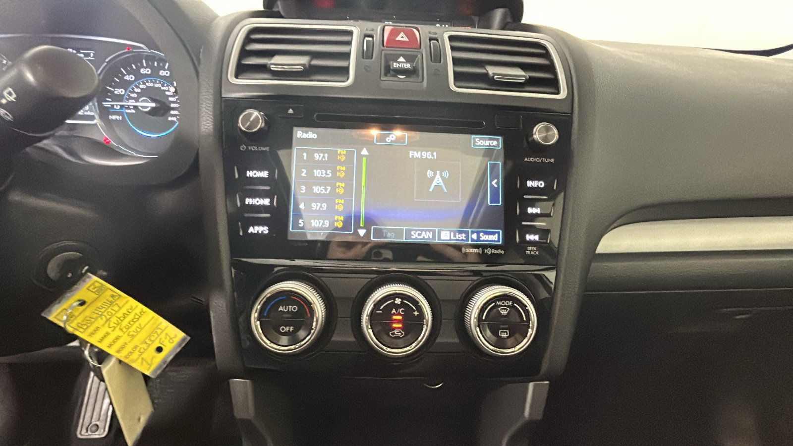 Used 2017 Subaru Forester 2.5i Premium AWD/4WD image 27