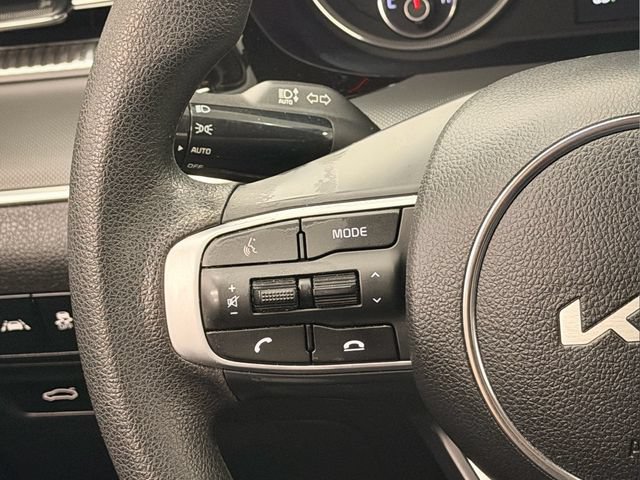 Certified 2023 Kia K5 LXS FWD image 28