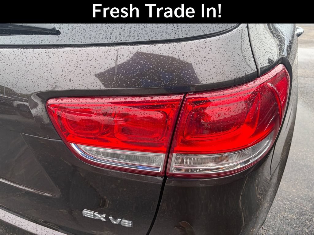 Used 2017 Kia Sorento EX w/ EX V6 Premium Package FWD image 9
