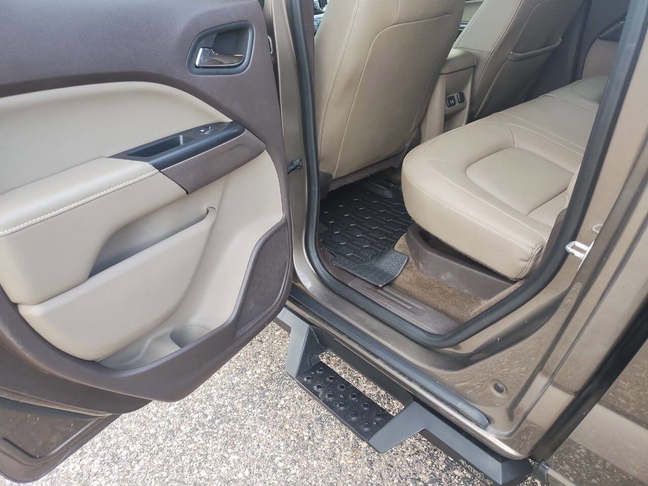 Used 2015 GMC Canyon SLT AWD/4WD image 10