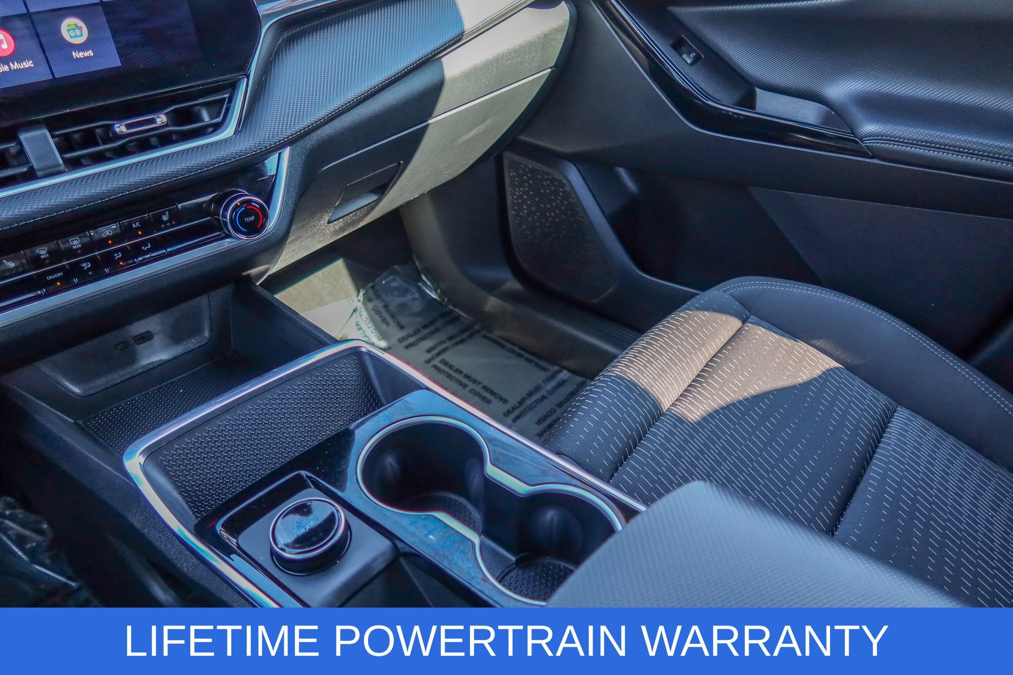 Used 2026 Chevrolet Equinox LT AWD/4WD image 18