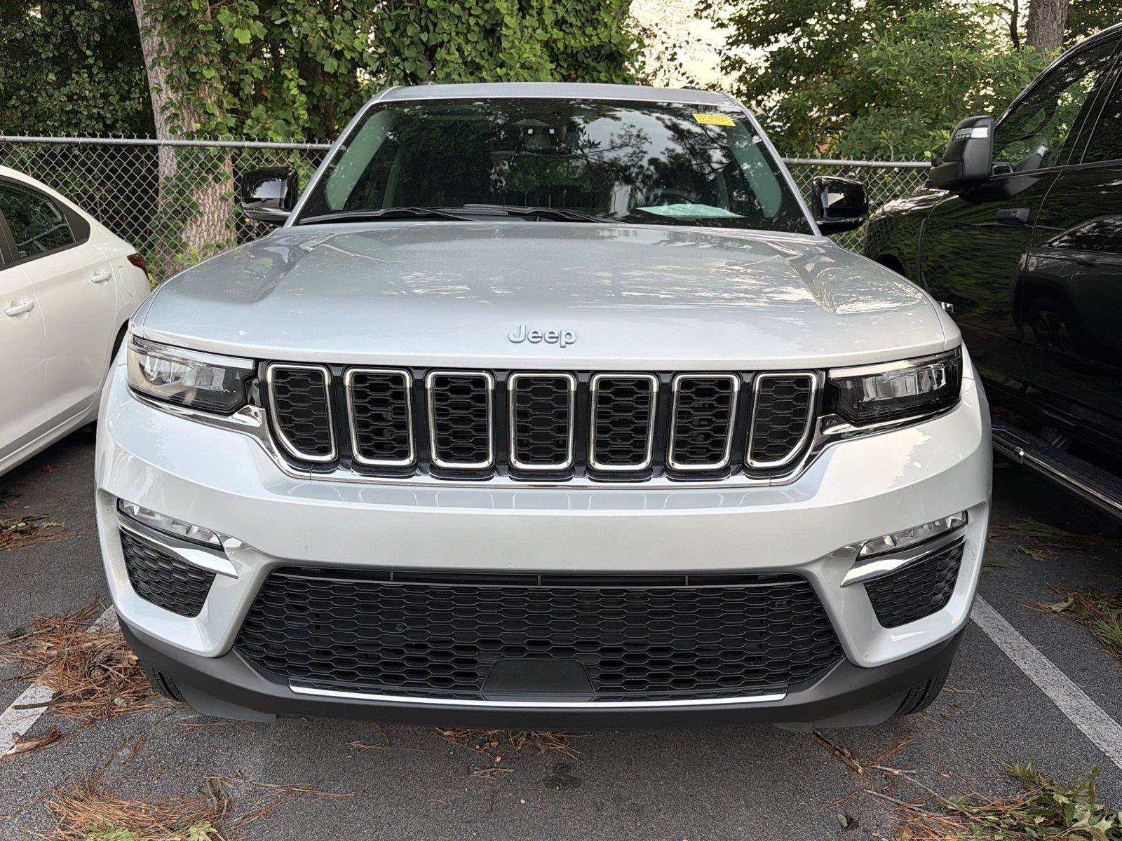 Used 2022 Jeep Grand Cherokee Limited 4xe AWD/4WD image 2