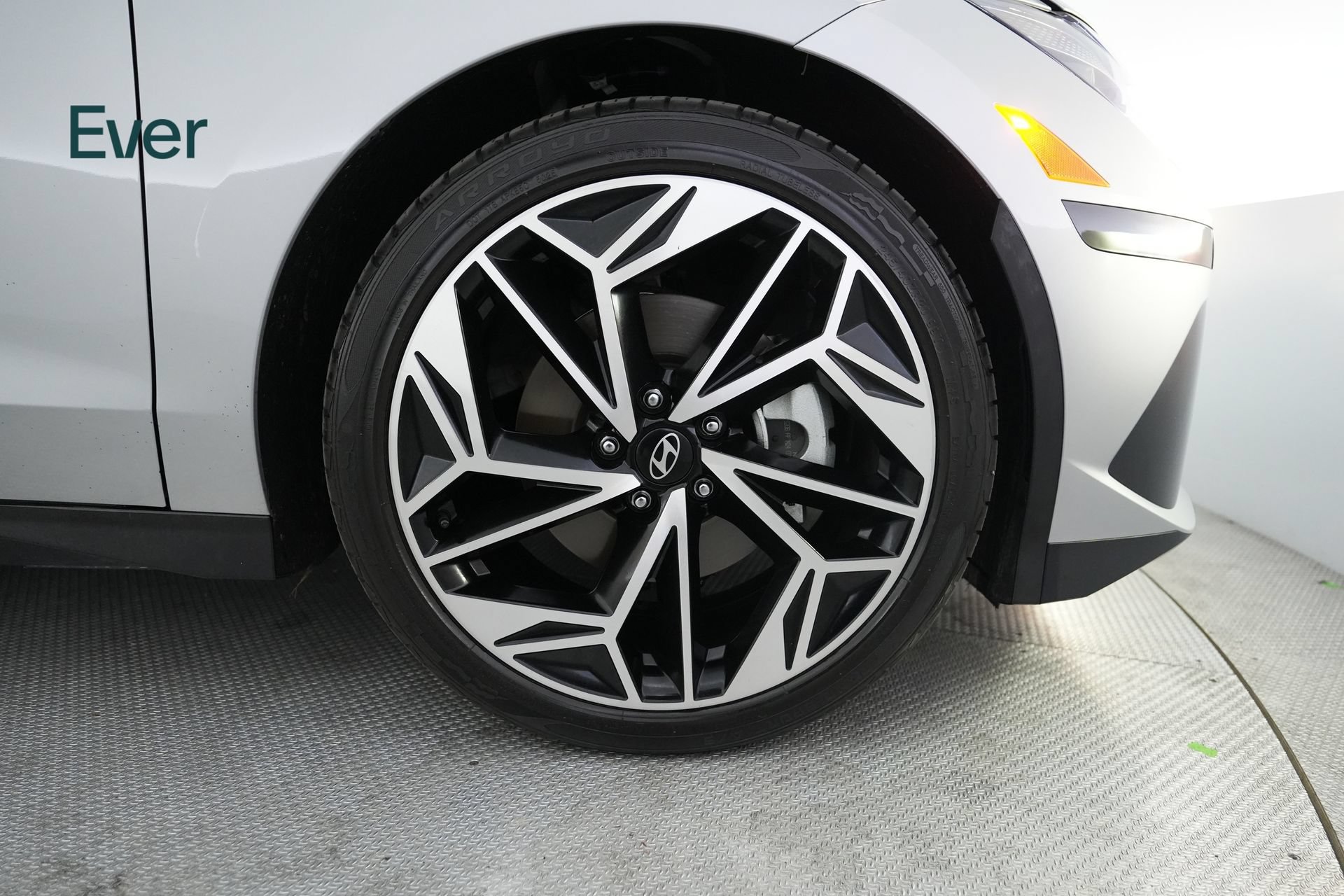 Used 2024 Hyundai Ioniq 6 SEL RWD image 19