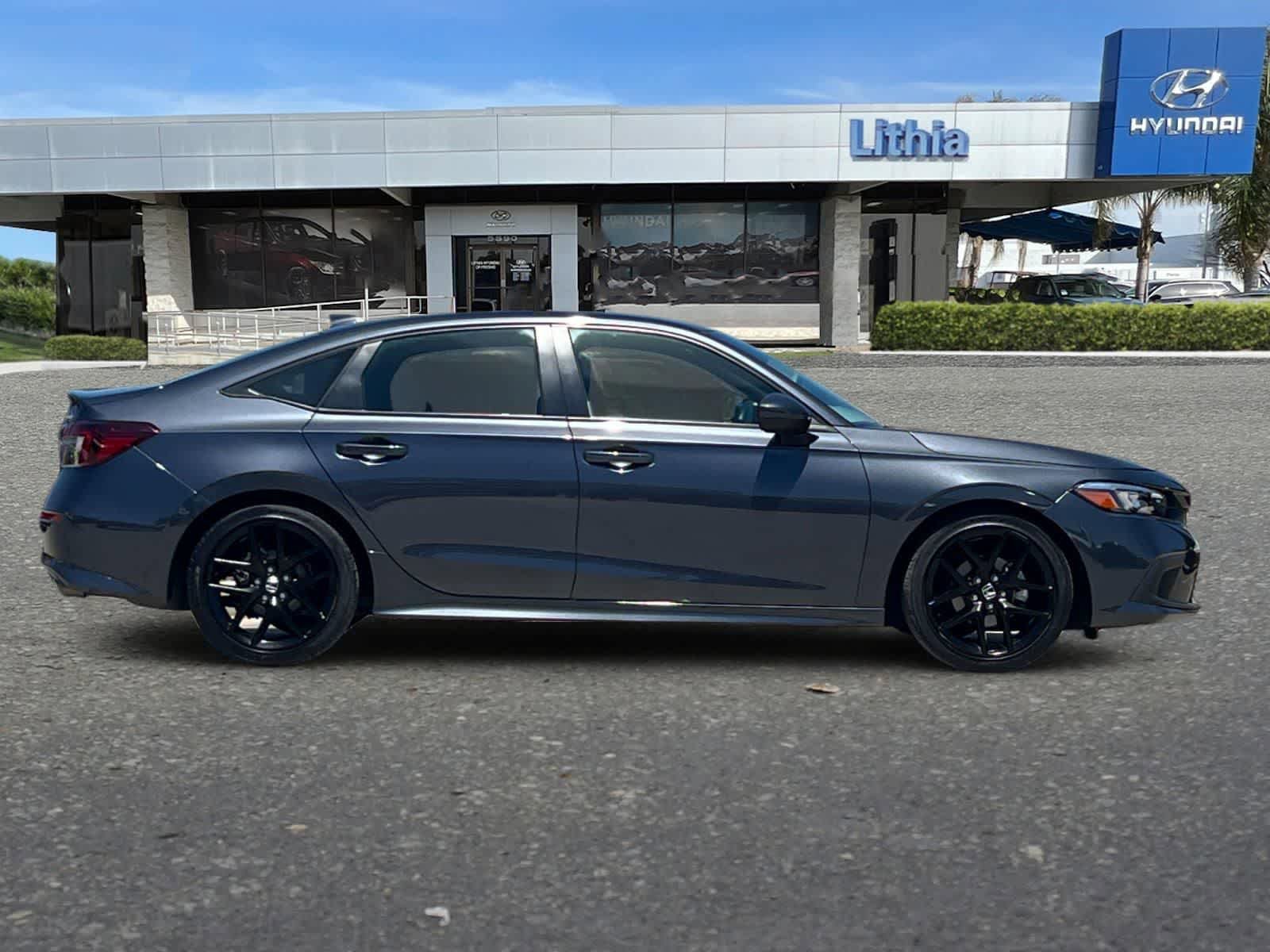 Used 2025 Honda Civic Sport image 9