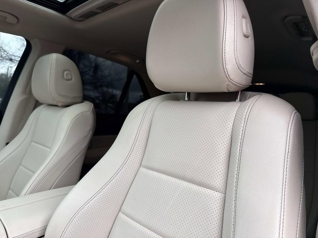 Used 2021 Mercedes-Benz GLE 350 image 30