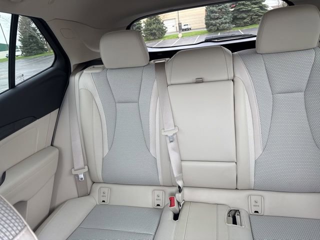 Used 2022 Buick Envision Preferred FWD image 20