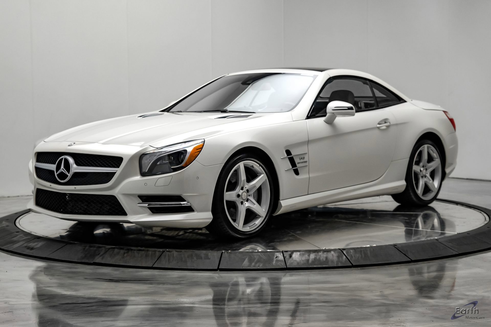 Used 2014 Mercedes-Benz SL 550 SL550 Roadster image 3