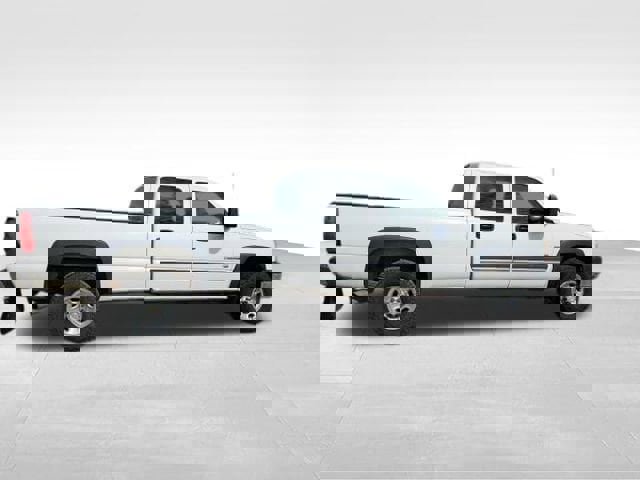 Used 2005 Chevrolet Silverado 2500 w/ Heavy-Duty Power Package image 8