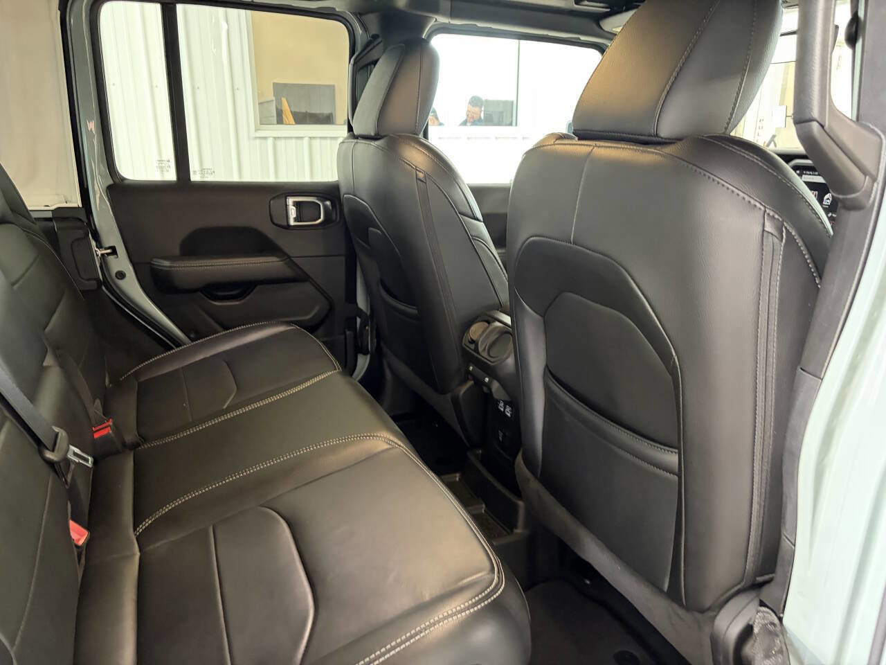 Used 2023 Jeep Wrangler Unlimited Sahara w/ Cold Weather Group image 30