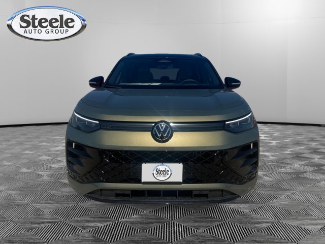 New 2026 Volkswagen Tiguan SE R-Line FWD image 8