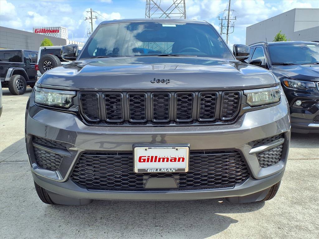 New 2025 Jeep Grand Cherokee Altitude image 14