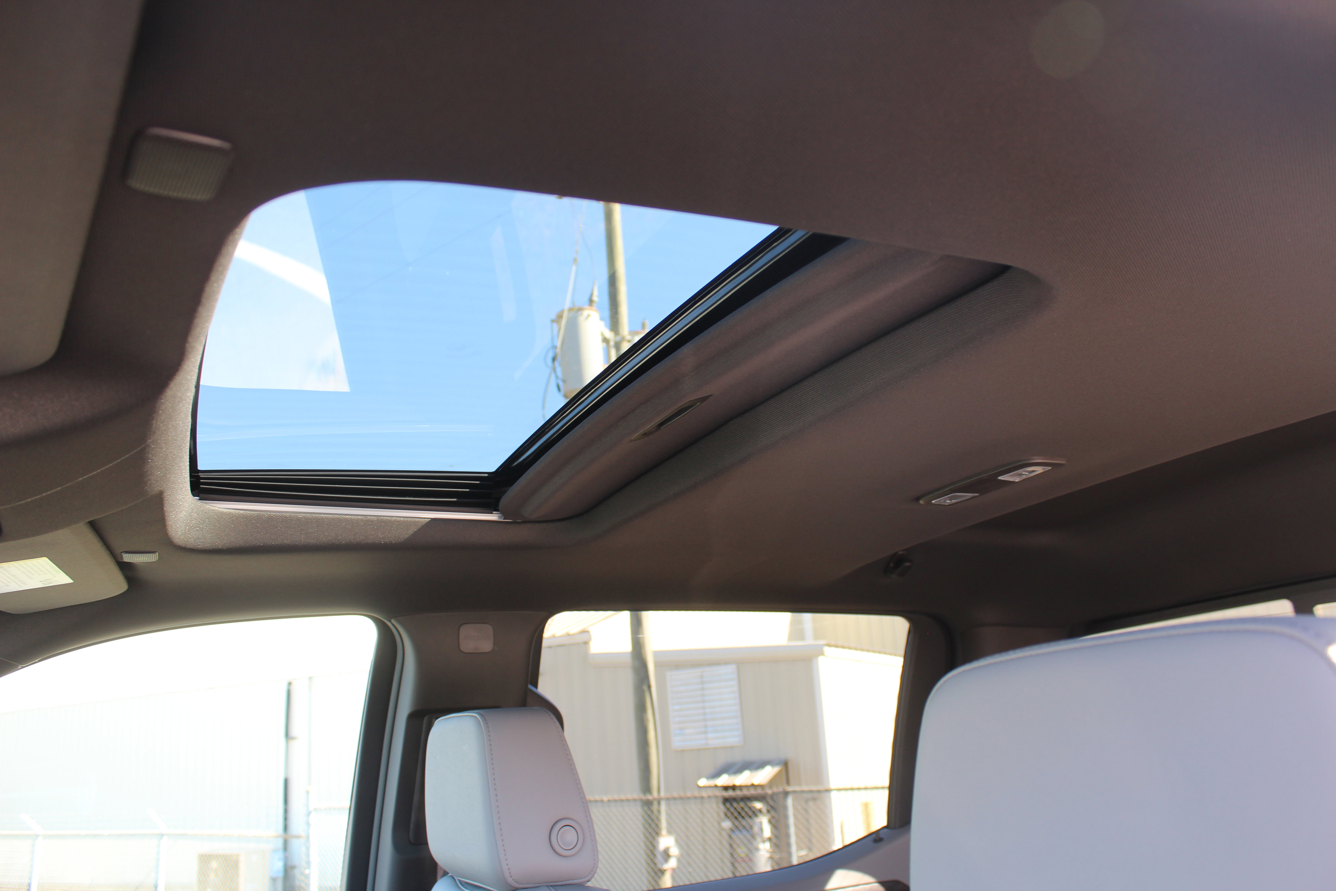 New 2026 GMC Sierra 1500 SLT image 7