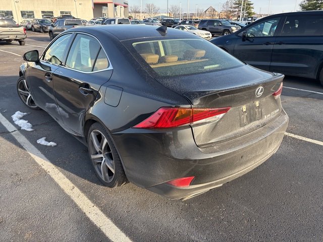 Used 2018 Lexus IS 300 AWD image 4