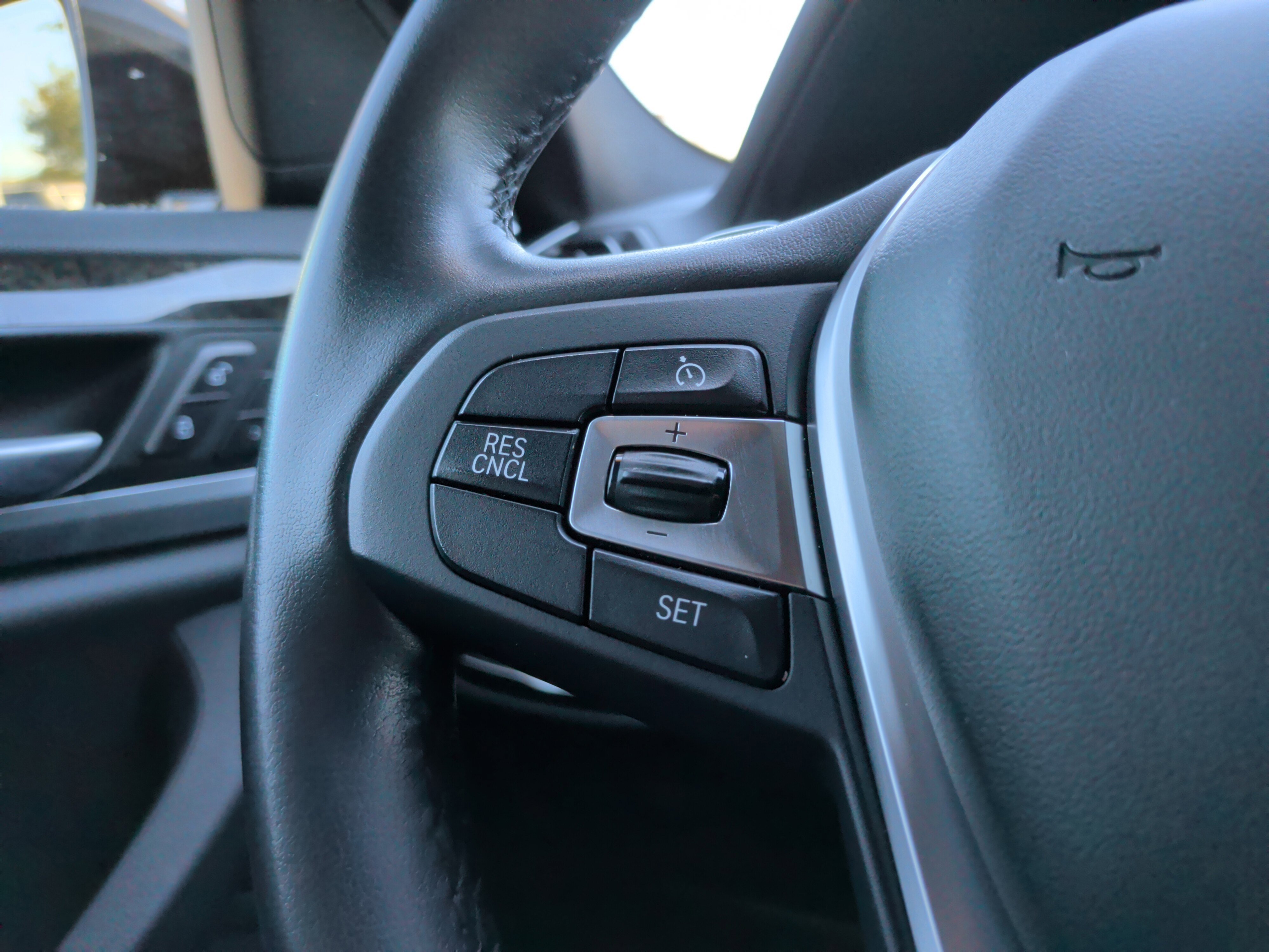 Used 2019 BMW X4 M40i w/ Driving Assistance Package image 22