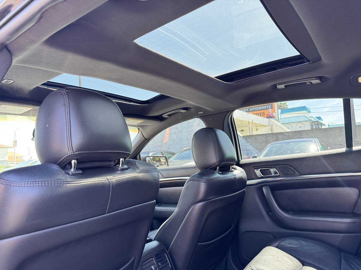Used 2015 Lincoln MKS FWD image 26