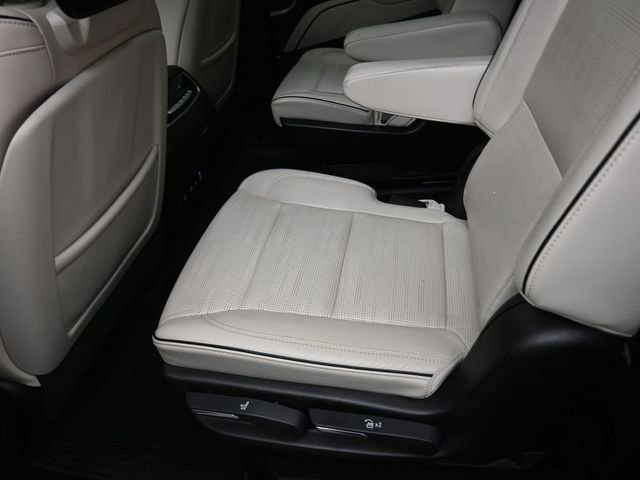 Used 2021 Cadillac Escalade Sport w/ Driver Assist Tech Package AWD/4WD image 23