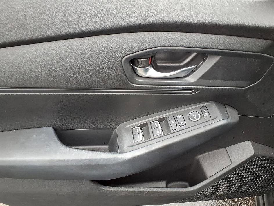 Used 2023 Honda Accord LX image 11