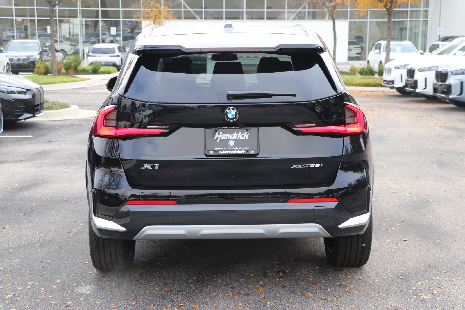 Certified 2025 BMW X1 xDrive28i w/ Technology Package image 12