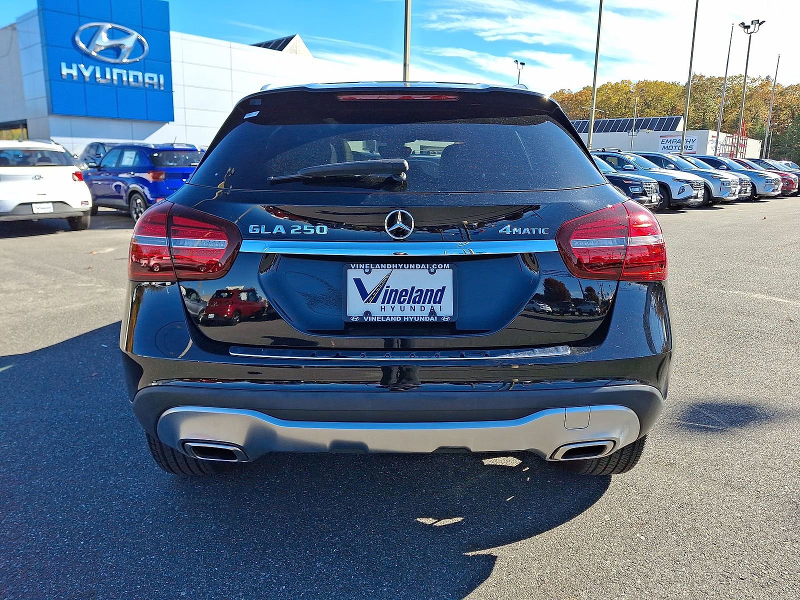 Used 2020 Mercedes-Benz GLA 250 4MATIC w/ Premium Package image 29