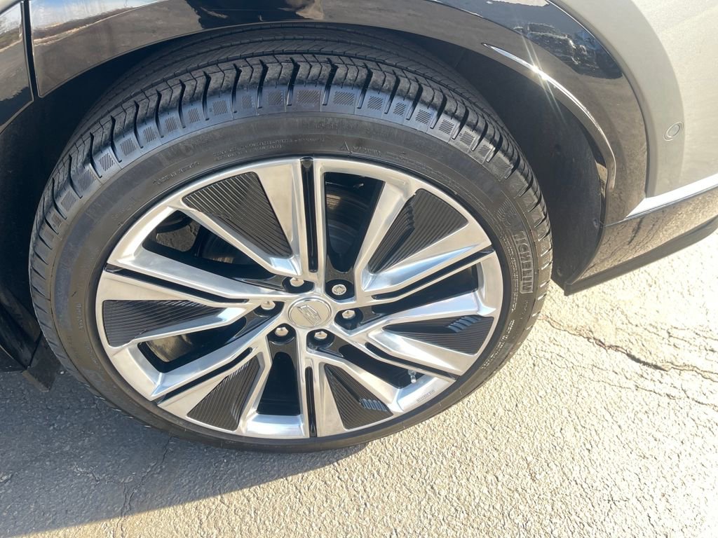 Certified 2024 Cadillac Lyriq Luxury w/ LPO, Floor Liner Package image 12