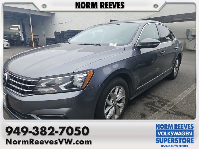 Used 2016 Volkswagen Passat 1.8T S image 1