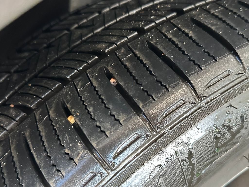 Used 2020 Lincoln Nautilus Reserve w/ Equipment Group 201A image 11