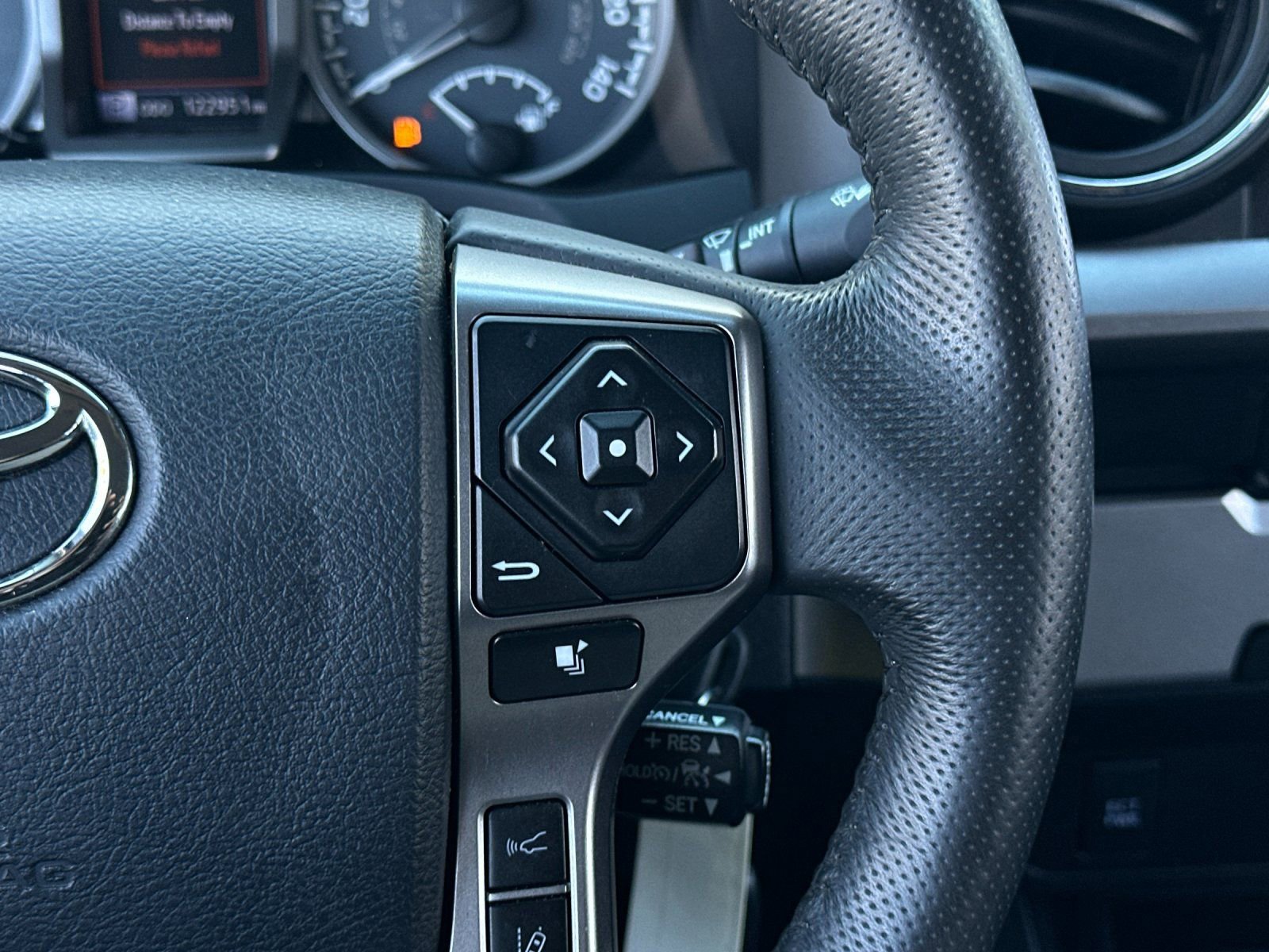 Used 2019 Toyota Tacoma SR5 image 24