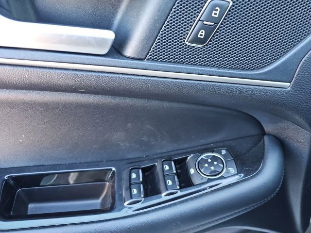 Used 2019 Ford Edge SEL w/ Equipment Group 201A AWD/4WD image 21