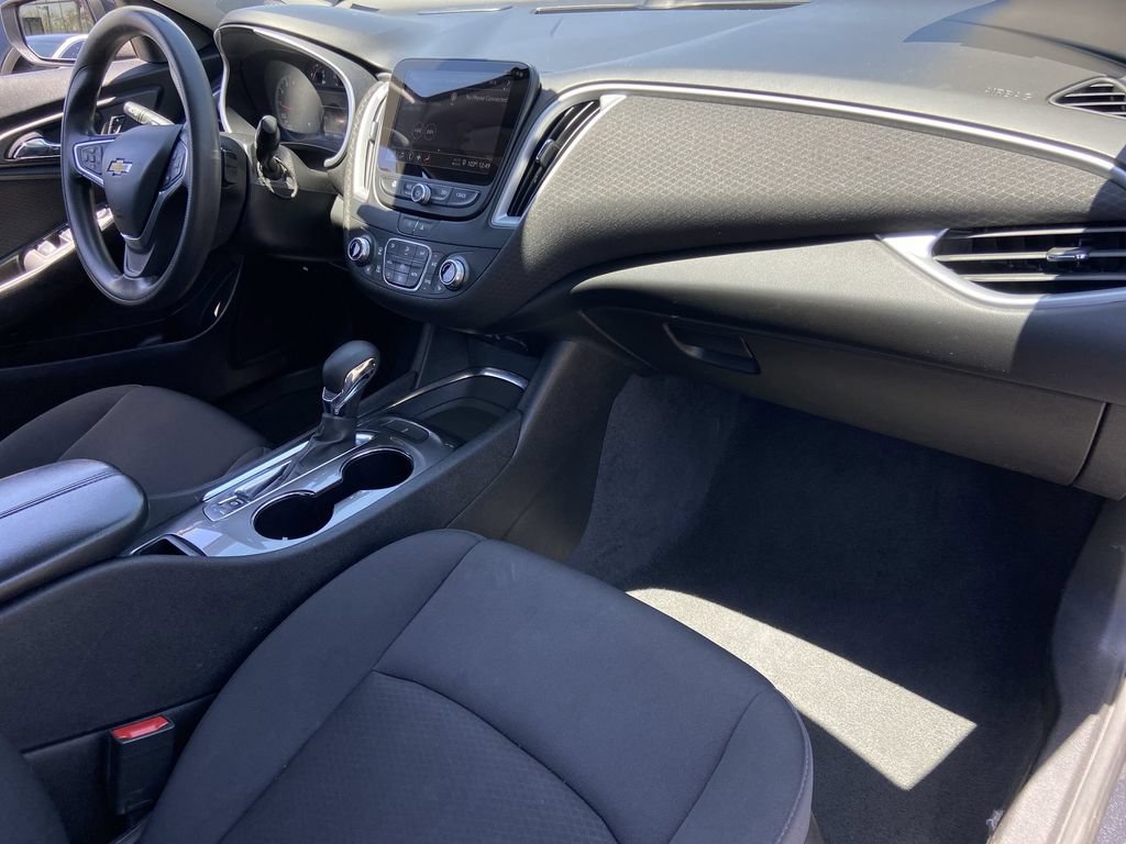 Used 2023 Chevrolet Malibu LT FWD image 23