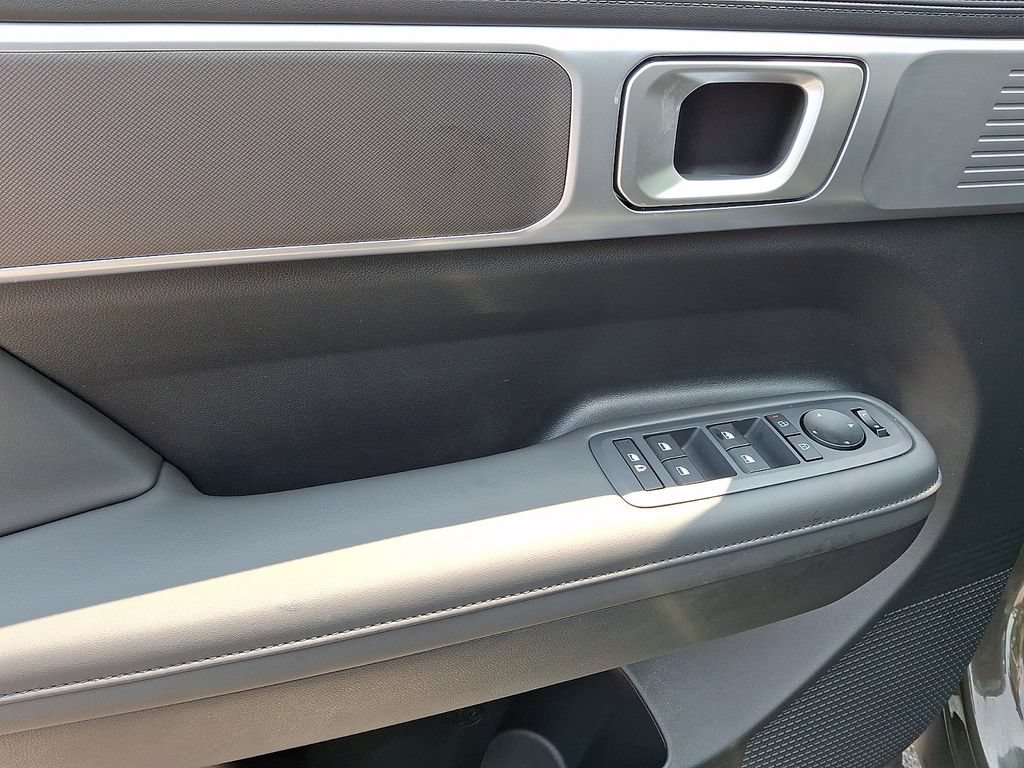 Used 2026 Hyundai Santa Fe SEL AWD/4WD image 13