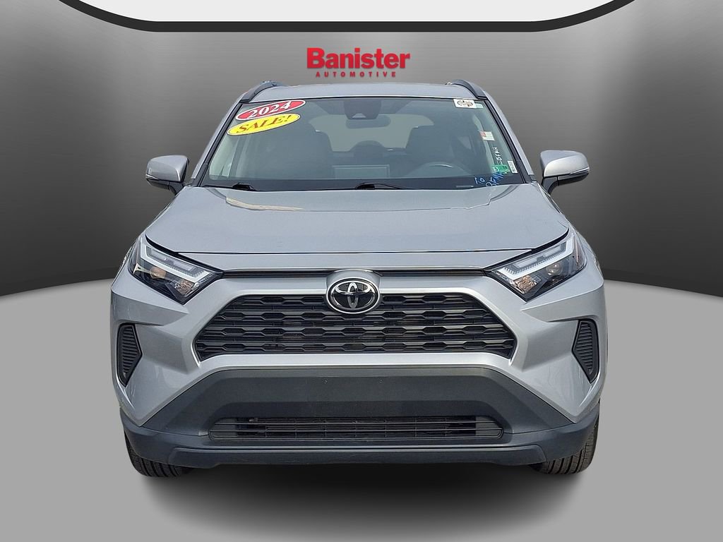 Used 2024 Toyota RAV4 XLE image 2