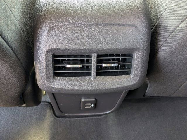 Used 2024 Chevrolet Equinox LT image 16